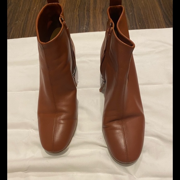 Everlane Shoes - PERFECT FOR FALL! The Day Boot by Everlane - Brick Color